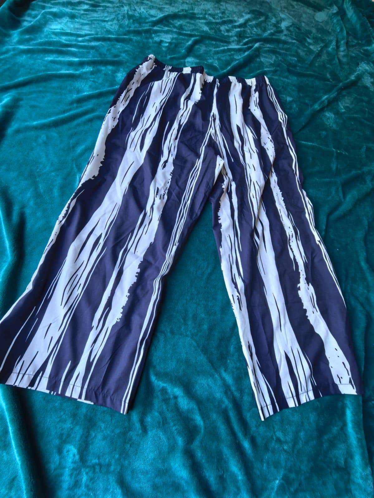 Navy and white abstract stripe wide-leg pants